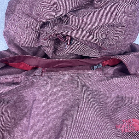The North Face Jacket Womens Small Red Hooded Softshell Rain Coat Ski NF0A2TJL - Picture 12 of 13